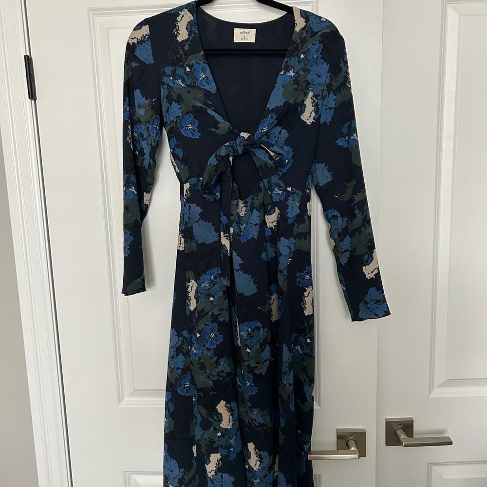 Aritzia Wilfred Blue Floral Dress